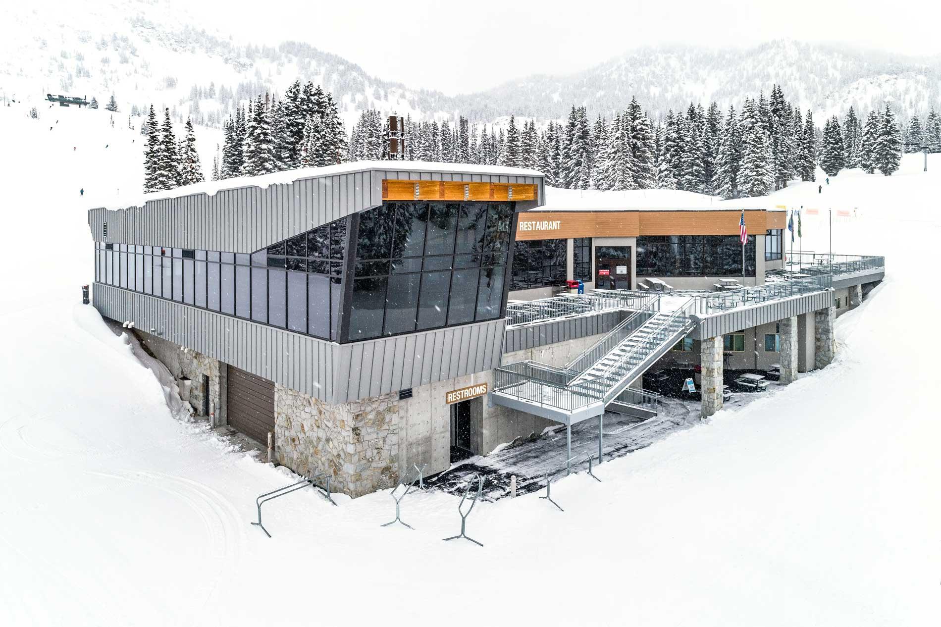 Alfs restaurant exterior